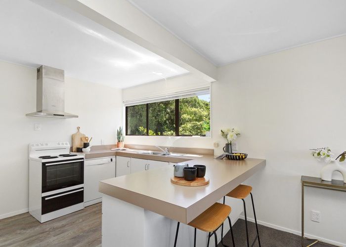  at 66 Miromiro Road, Normandale, Lower Hutt, Wellington