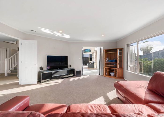  at 46 Wiltshire Place, Somerville, Manukau