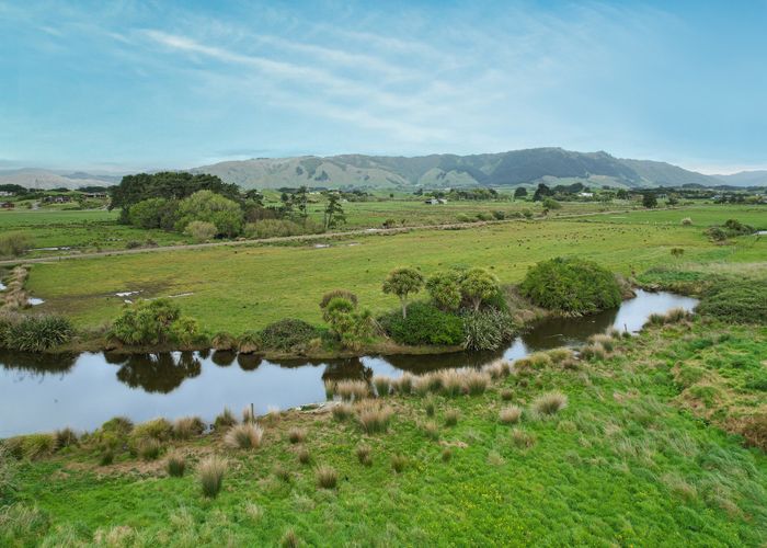  at 37 Sandown Road, Te Horo Beach