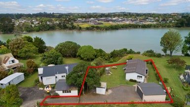  at 95 Sandspit Road, Shelly Park, Auckland