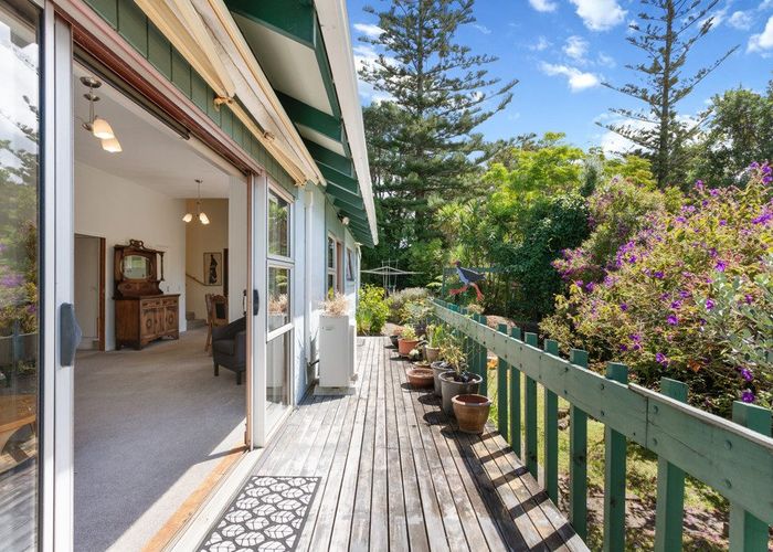  at 1/246 Titirangi Road, Titirangi, Waitakere City, Auckland