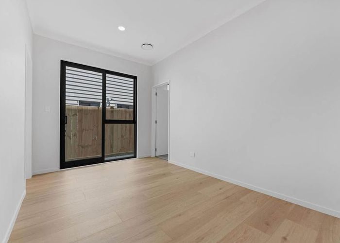  at 122 McQuoids Road, Flat Bush, Manukau City, Auckland