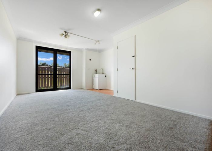  at 61/51 Ireland Road, Mount Wellington, Auckland City, Auckland