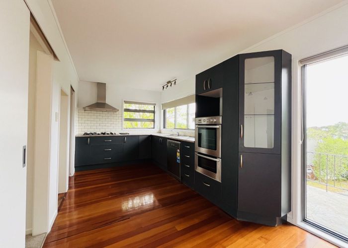  at 5 Anchor Place, Beach Haven, Auckland