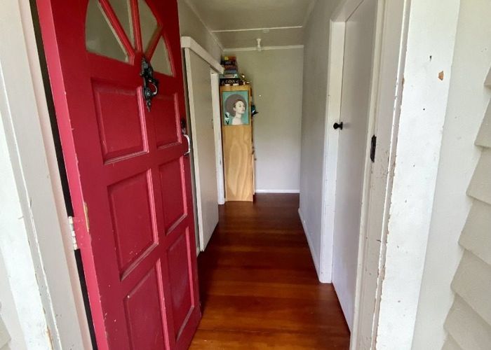  at 18 Vardon Road, Saint Andrews, Hamilton, Waikato