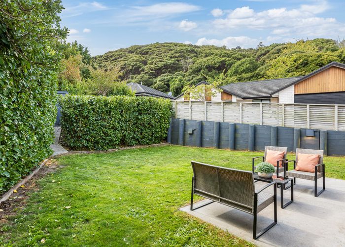  at 31 Mooring Close, Whitby, Porirua