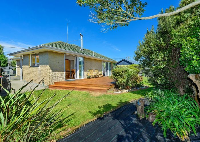  at 28 Sandra Street, South New Brighton, Christchurch City, Canterbury