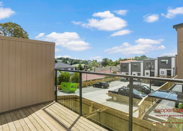  at 4/694 Whangaparaoa Road, Stanmore Bay, Rodney, Auckland