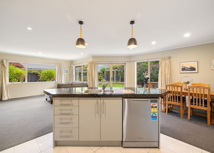  at 11 Tawa Place, Parklands, Christchurch City, Canterbury