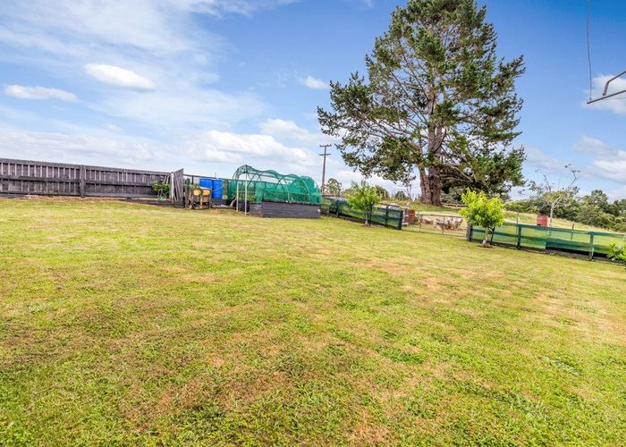  at 85 Axtens Road, Bombay