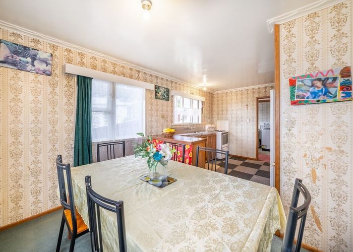  at 39 Beaumaris Crescent, Ascot Park, Porirua