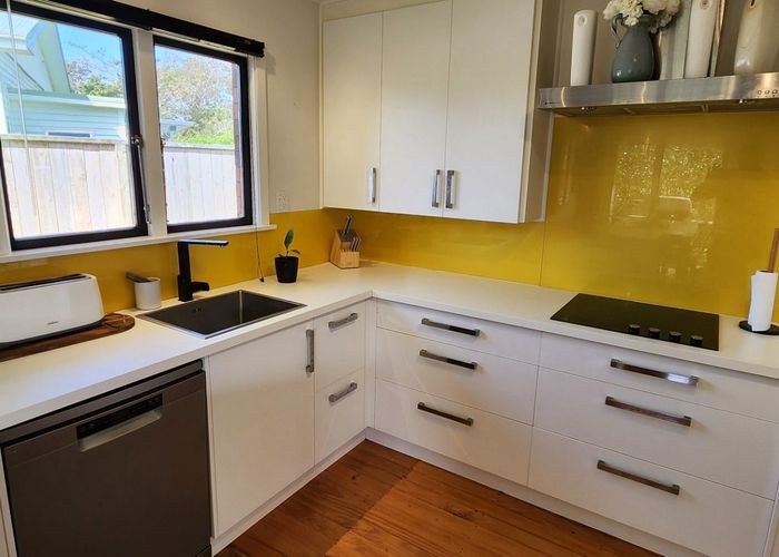  at 10 Beaumont Crescent, Frankleigh Park, New Plymouth, Taranaki