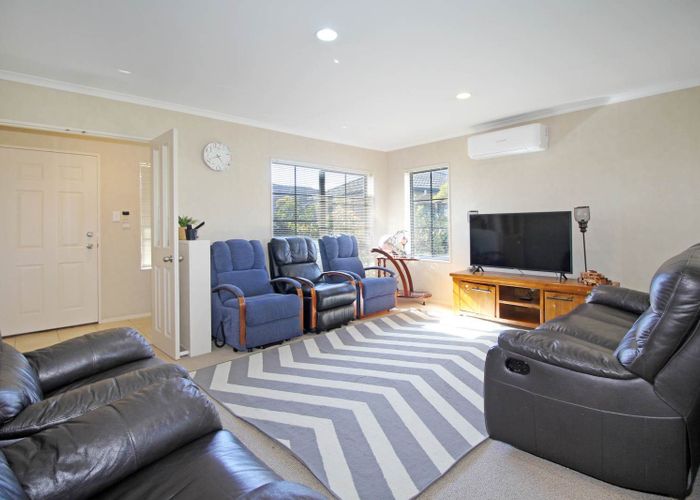  at 28 Stellata Court, Randwick Park, Auckland