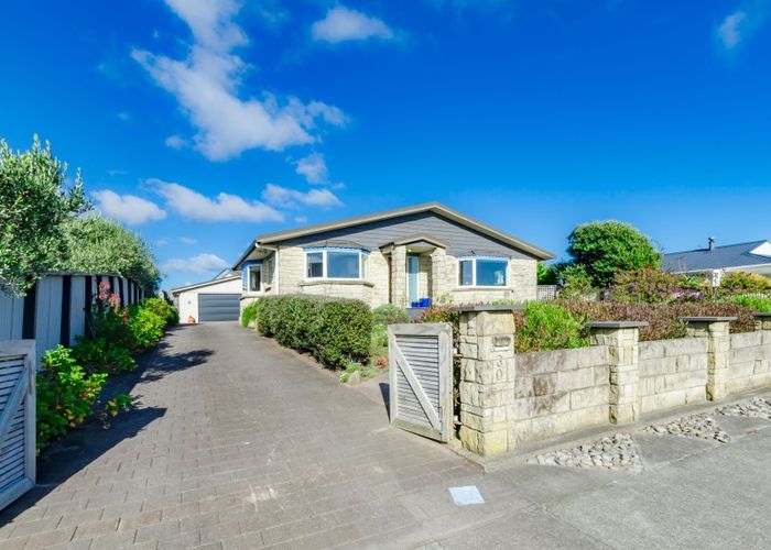  at 30 Rutherford Drive, Waikanae Beach, Waikanae