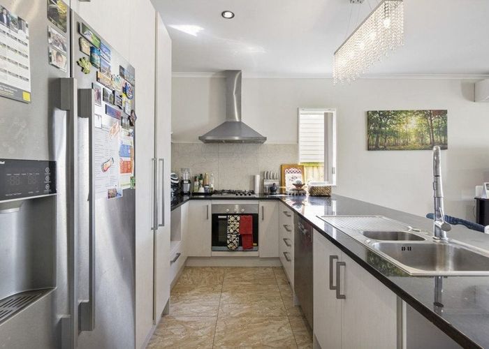  at 31 Popokatea Drive, Takanini, Auckland