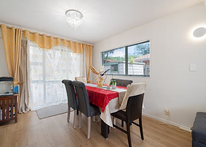  at 4 San Ambrosio Rise, Henderson, Waitakere City, Auckland