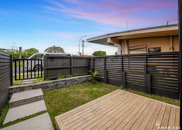  at A-E/36 Parker Avenue, New Lynn, Waitakere City, Auckland