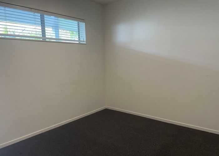 at 4/222 Albany Highway, Schnapper Rock, Auckland