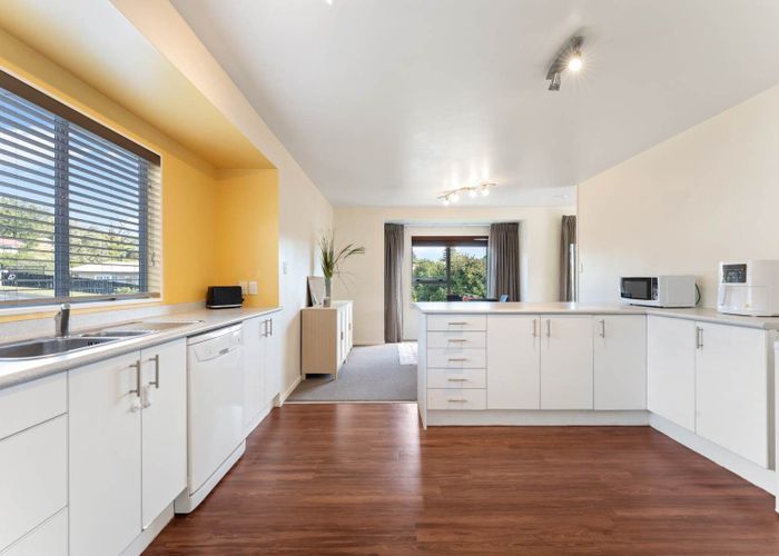  at 1/39 Sungrove Rise, Sunnyvale, Waitakere City, Auckland