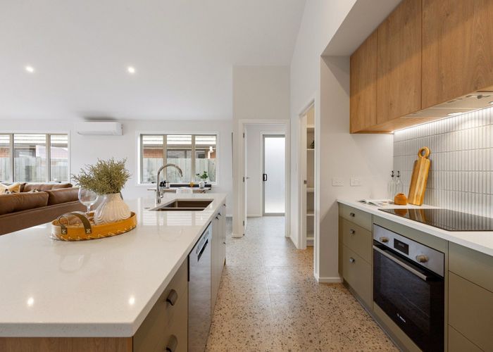  at 5 Korako Lane, Baverstock, Hamilton