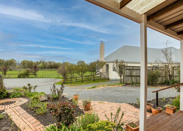 Free property data for 20 Mckays Lane, Cust homes.co.nz