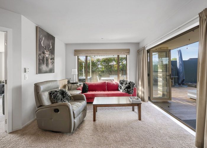  at 40 Lakemere Way, Kinloch, Taupō