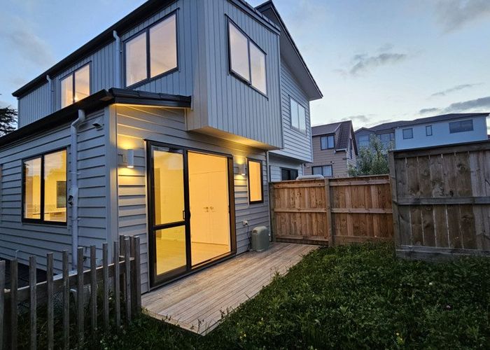  at 16F Sheridan Street, New Lynn, Waitakere City, Auckland