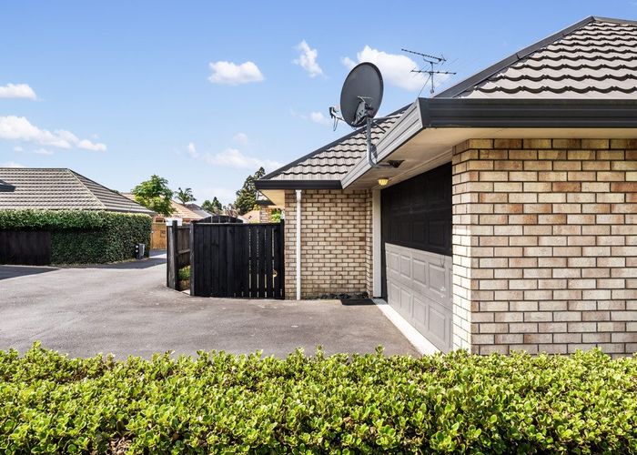  at 48 Kings Road, Panmure, Auckland