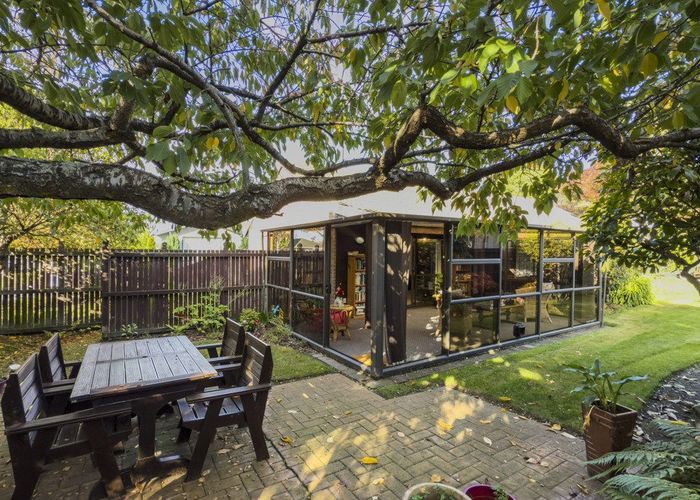  at 76 Solomon Avenue, Redwood, Christchurch City, Canterbury
