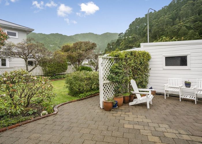  at 120 Muritai Road, Eastbourne, Lower Hutt