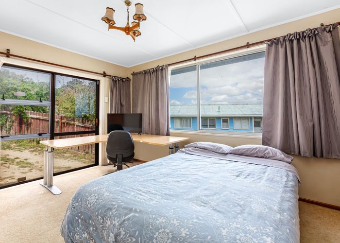  at 46 Arahura Crescent, Waitangirua, Porirua