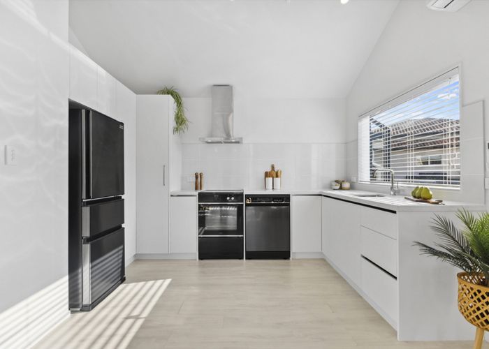  at 5A Hattaway Avenue, Bucklands Beach, Manukau City, Auckland