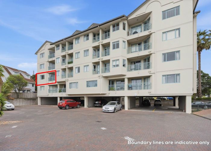  at 13/3C Harrison Road, Mount Wellington, Auckland City, Auckland