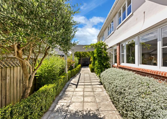  at 36 Wades Avenue, St. Martins, Christchurch City, Canterbury