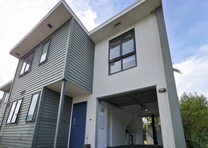  at 34 Saintly Lane, Avondale, Auckland City, Auckland