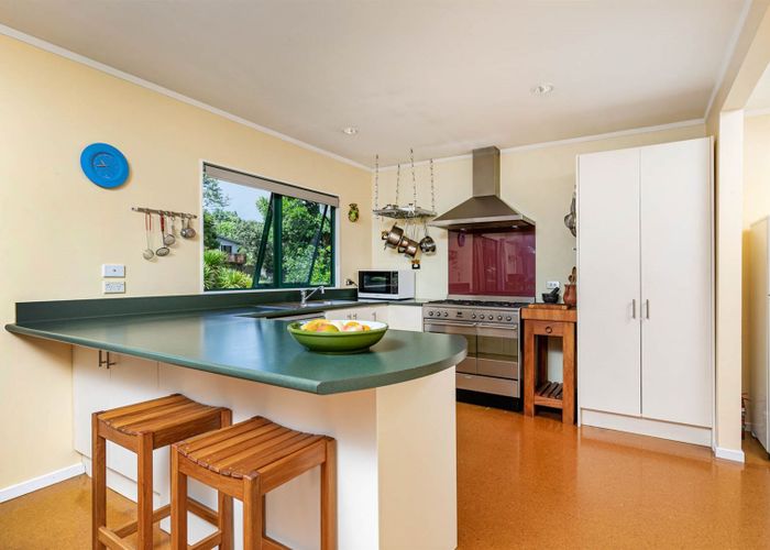  at 2/15 Sunburst Lane, Torbay, Auckland