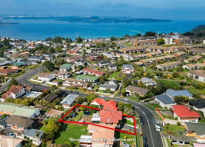  at 5 Glenveagh Drive, Mount Roskill, Auckland City, Auckland