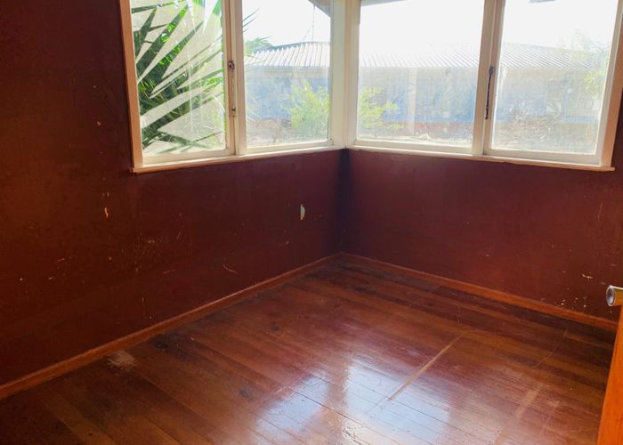  at 7 Lynn Place, Otara, Auckland