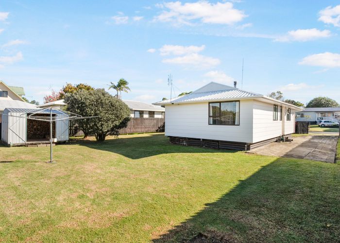 at 22 Compass Place, Te Atatu Peninsula, Auckland