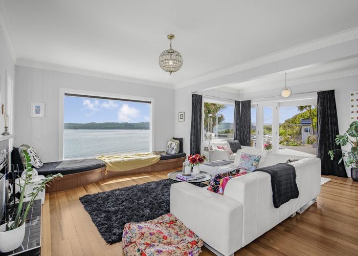  at 58 Ferry Road, Days Bay, Eastbourne, Lower Hutt, Wellington