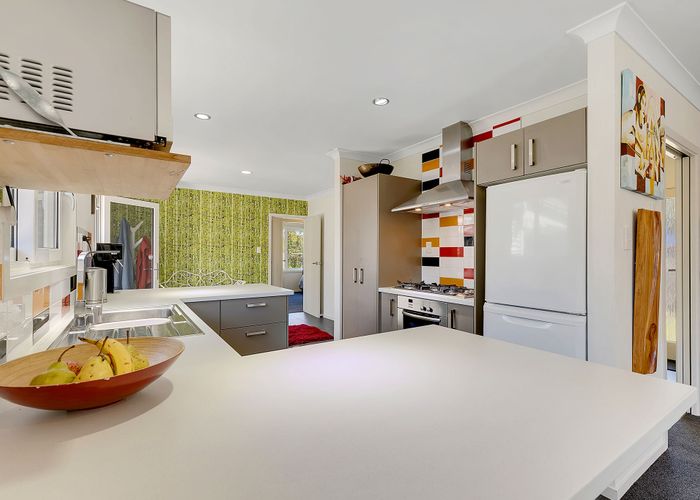  at 32 Sea Vista Drive, Pukerua Bay, Porirua