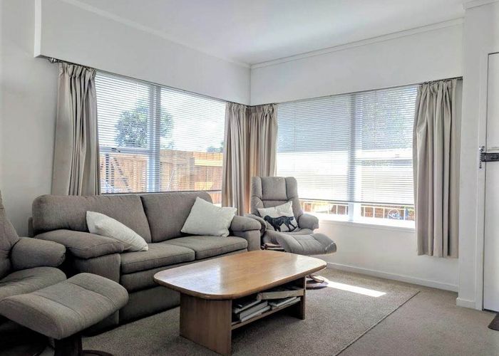  at 1/179 Forrest Hill Road, Forrest Hill, North Shore City, Auckland