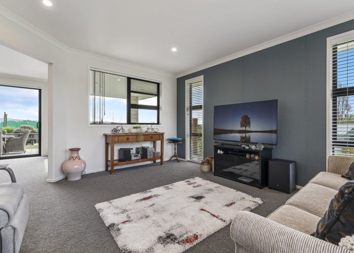  at 8 Barron Way, Ohauiti, Tauranga