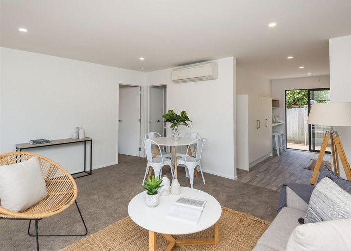  at 3/129 Aikmans Road, Merivale, Christchurch City, Canterbury