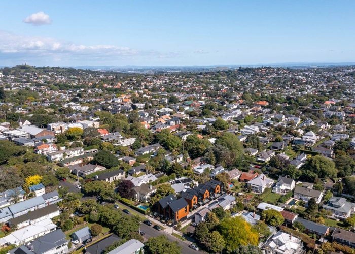  at 8 /20 Fairview Road, Mount Eden, Auckland City, Auckland