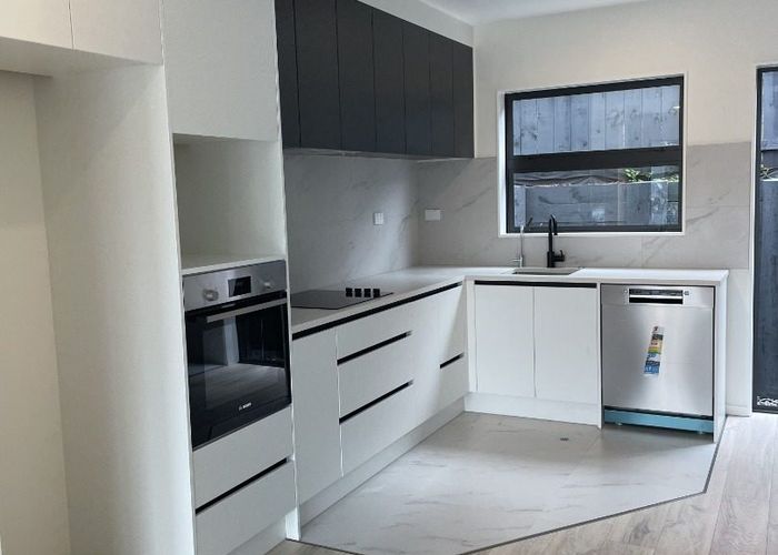  at 11/13 Grove Lane, Pakuranga, Manukau City, Auckland