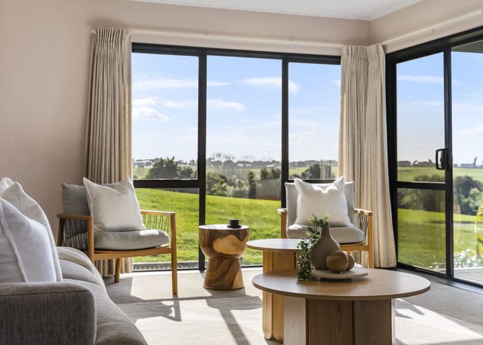  at 34 Charles Dickens Drive, Mellons Bay, Auckland