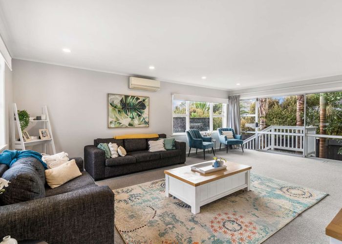  at 4 Lancaster Road, Beach Haven, North Shore City, Auckland