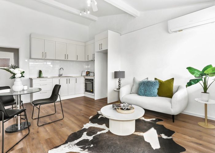  at 5/9 Radnor Road, Mount Roskill, Auckland