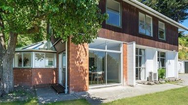  at 10C Grange Street, Hillsborough, Christchurch
